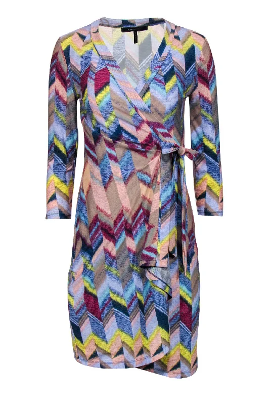 Long - Sleeve Women Dress in Velvet for a Luxurious Winter Look Long - Sleeve Women Dress in Velvet for a Luxurious Winter Look BCBG Max Azria - Multicolored Chevron Print Wrap Dress Sz XS Long - Sleeve Women Dress in Velvet for a Luxurious Winter Look Long - Sleeve Women Dress in Velvet for a Luxurious Winter Look BCBG Max Azria - Multicolored Chevron Print Wrap Dress Sz XS