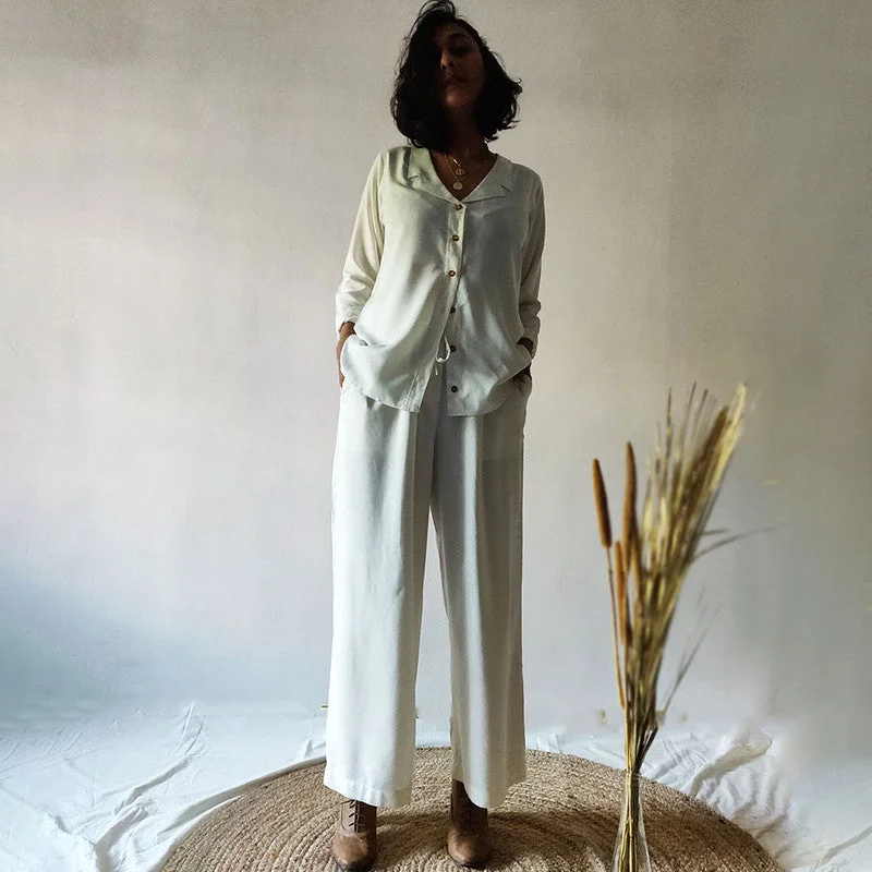 Pleated Women Dress with a Timeless and Elegant Texture Pleated Women Dress with a Timeless and Elegant Texture Cotton Loose Fit Shirt | White Pleated Women Dress with a Timeless and Elegant Texture Pleated Women Dress with a Timeless and Elegant Texture Cotton Loose Fit Shirt | White