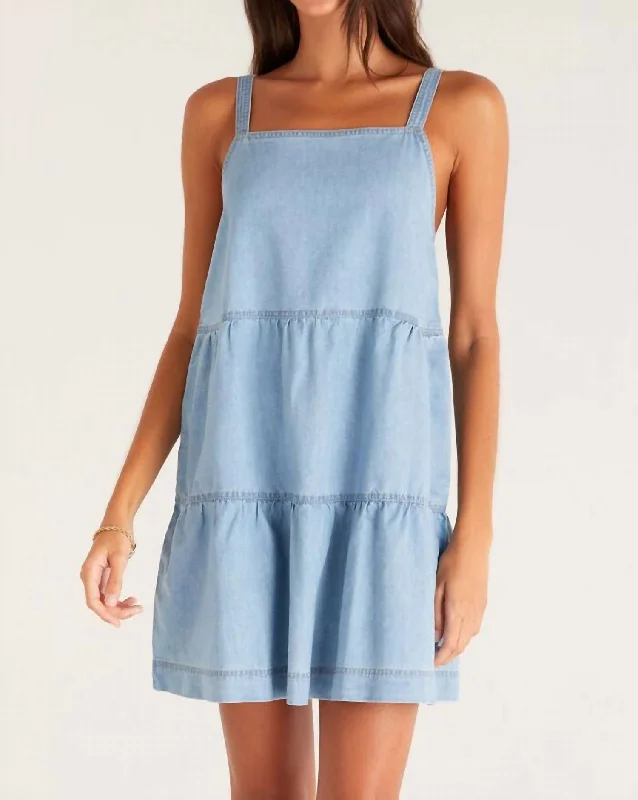 Backless Women Dress for a Sexy and Alluring Look at Evening Events Backless Women Dress for a Sexy and Alluring Look at Evening Events Daniela Chambray Dress In Blue Backless Women Dress for a Sexy and Alluring Look at Evening Events Backless Women Dress for a Sexy and Alluring Look at Evening Events Daniela Chambray Dress In Blue