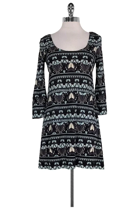 Plus Size Women Dress with a Flattering A - Line Cut for Comfort and Style Plus Size Women Dress with a Flattering A - Line Cut for Comfort and Style Diane von Furstenberg - Blue Floral Print Shift Sz 2 Plus Size Women Dress with a Flattering A - Line Cut for Comfort and Style Plus Size Women Dress with a Flattering A - Line Cut for Comfort and Style Diane von Furstenberg - Blue Floral Print Shift Sz 2