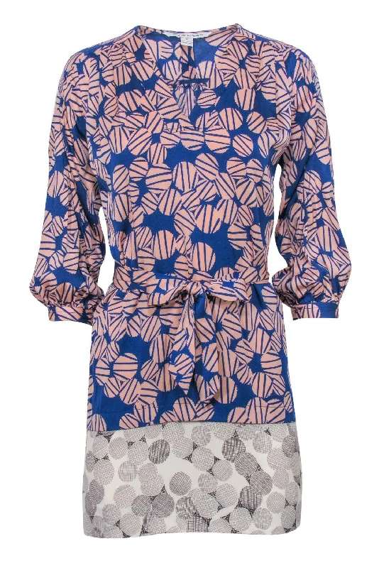 Lace - Embellished Women Dress for an Elegant and Sophisticated Appearance Lace - Embellished Women Dress for an Elegant and Sophisticated Appearance Diane von Furstenberg - Blue & Pink Patterned Silk Blend Dress Sz 0 Lace - Embellished Women Dress for an Elegant and Sophisticated Appearance Lace - Embellished Women Dress for an Elegant and Sophisticated Appearance Diane von Furstenberg - Blue & Pink Patterned Silk Blend Dress Sz 0