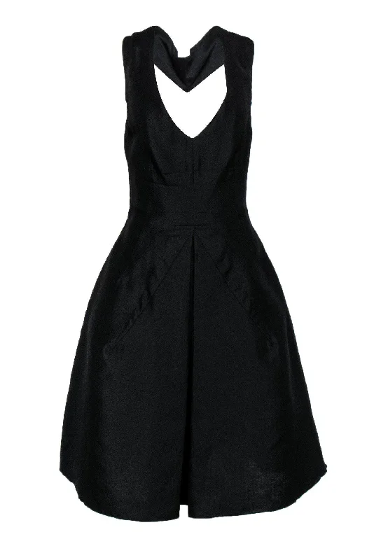 Little Black Women Dress with Sequins for a Glamorous Night Out Little Black Women Dress with Sequins for a Glamorous Night Out Dolce & Gabbana - Black Racerback Fit & Flare Dress Sz S Little Black Women Dress with Sequins for a Glamorous Night Out Little Black Women Dress with Sequins for a Glamorous Night Out Dolce & Gabbana - Black Racerback Fit & Flare Dress Sz S