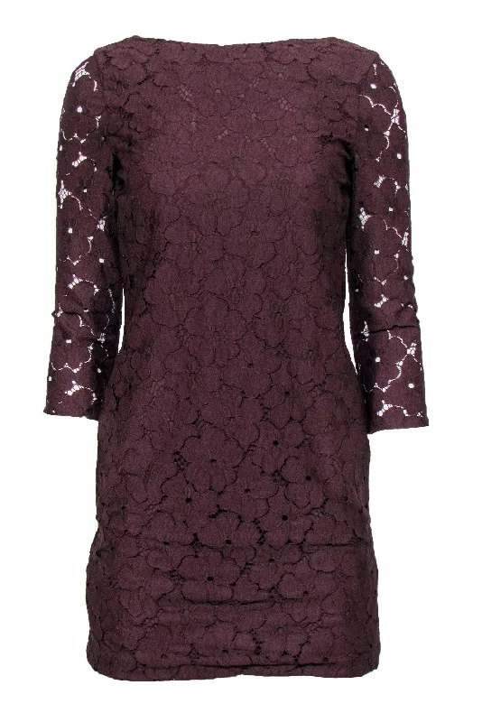 Empire Waist Women Dress to Accentuate the Bust and Conceal the Waist Empire Waist Women Dress to Accentuate the Bust and Conceal the Waist Diane von Furstenberg - Maroon Floral Lace Fitted Dress Sz 2 Empire Waist Women Dress to Accentuate the Bust and Conceal the Waist Empire Waist Women Dress to Accentuate the Bust and Conceal the Waist Diane von Furstenberg - Maroon Floral Lace Fitted Dress Sz 2