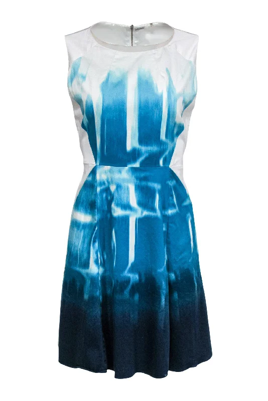 Wrap - Style Women Dress with Adjustable Fit for All Body Types Wrap - Style Women Dress with Adjustable Fit for All Body Types Elie Tahari - Blue Ombre Swirl Printed A-Line Dress Sz 10 Wrap - Style Women Dress with Adjustable Fit for All Body Types Wrap - Style Women Dress with Adjustable Fit for All Body Types Elie Tahari - Blue Ombre Swirl Printed A-Line Dress Sz 10