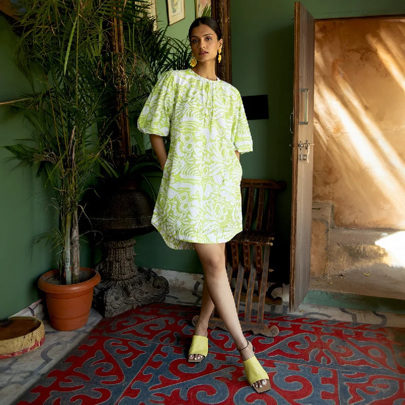Ball Gown Women Dress with a Full Skirt for a Princess - like Look Ball Gown Women Dress with a Full Skirt for a Princess - like Look Cotton Mini Dress for Women | Balloon Sleeves | Green Ball Gown Women Dress with a Full Skirt for a Princess - like Look Ball Gown Women Dress with a Full Skirt for a Princess - like Look Cotton Mini Dress for Women | Balloon Sleeves | Green
