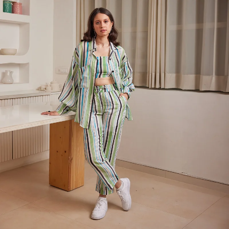 Printed Abstract Women Dress for a Modern and Artistic Appeal Printed Abstract Women Dress for a Modern and Artistic Appeal Cupro Silk Co-Ord Set For Women | Striped | Multicolour Printed Abstract Women Dress for a Modern and Artistic Appeal Printed Abstract Women Dress for a Modern and Artistic Appeal Cupro Silk Co-Ord Set For Women | Striped | Multicolour