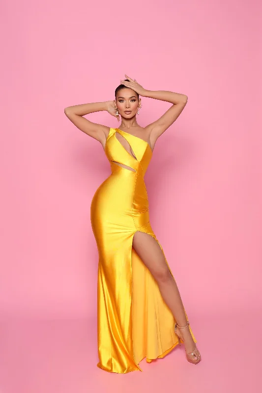 Mermaid - Style Women Dress with a Fitted Silhouette for Special Occasions Mermaid - Style Women Dress with a Fitted Silhouette for Special Occasions Nicoletta NP148