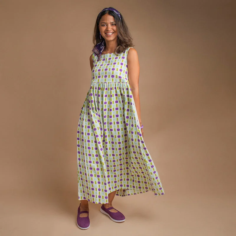 Ball Gown Women Dress with a Full Skirt for a Princess - like Look Ball Gown Women Dress with a Full Skirt for a Princess - like Look Kala Cotton Midi Dress For Women | Sleeveless | Purple & Green Ball Gown Women Dress with a Full Skirt for a Princess - like Look Ball Gown Women Dress with a Full Skirt for a Princess - like Look Kala Cotton Midi Dress For Women | Sleeveless | Purple & Green
