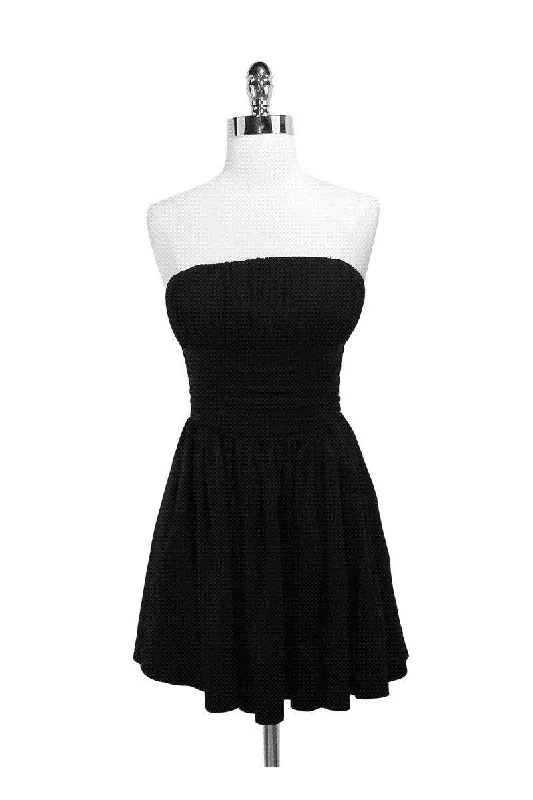 Sleeveless Women Dress in Bright Colors for Summer Parties Sleeveless Women Dress in Bright Colors for Summer Parties LaROK - Black Mini Dress Sz S Sleeveless Women Dress in Bright Colors for Summer Parties Sleeveless Women Dress in Bright Colors for Summer Parties LaROK - Black Mini Dress Sz S