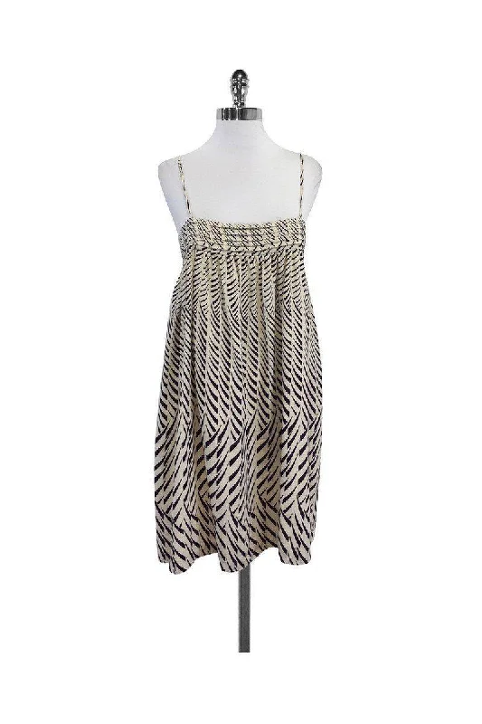 Sleeveless Women Dress in Bright Colors for Summer Parties Sleeveless Women Dress in Bright Colors for Summer Parties Madras - Cream & Purple Silk Spaghetti Strap Dress Sz M