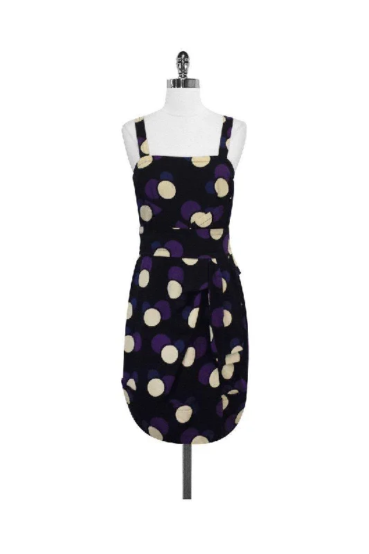 Backless Women Dress for a Sexy and Alluring Look at Evening Events Backless Women Dress for a Sexy and Alluring Look at Evening Events Marc by Marc Jacobs - Black & Purple Polka Dot Silk Dress Sz 4 Backless Women Dress for a Sexy and Alluring Look at Evening Events Backless Women Dress for a Sexy and Alluring Look at Evening Events Marc by Marc Jacobs - Black & Purple Polka Dot Silk Dress Sz 4