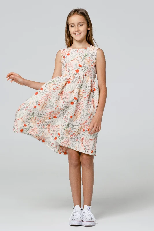 Sheath Women Dress with a Tailored Fit for a Professional Look Sheath Women Dress with a Tailored Fit for a Professional Look Mini Me Smock Dress, Sleeveless, Whimsical Garden