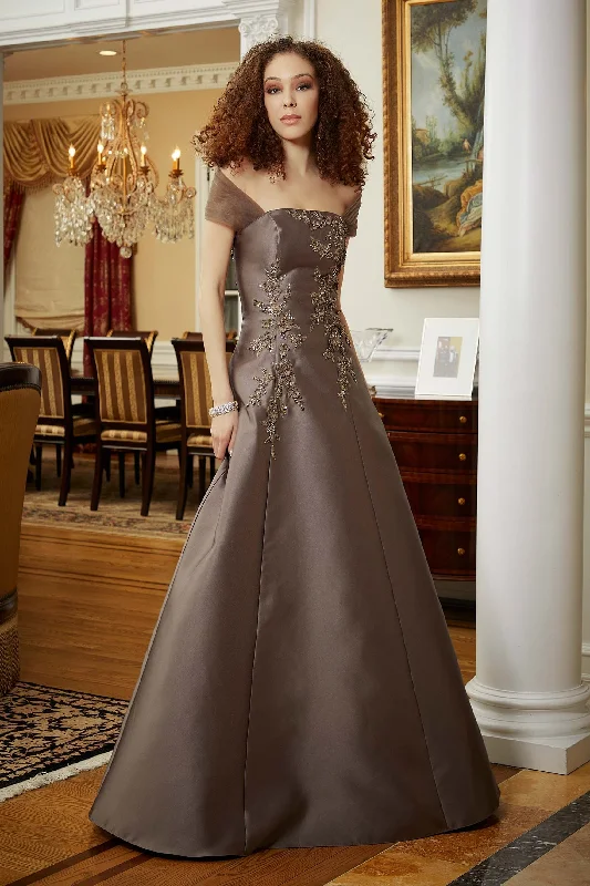 Ball Gown Women Dress with a Full Skirt for a Princess - like Look Ball Gown Women Dress with a Full Skirt for a Princess - like Look Morilee 72811 Ball Gown Women Dress with a Full Skirt for a Princess - like Look Ball Gown Women Dress with a Full Skirt for a Princess - like Look Morilee 72811