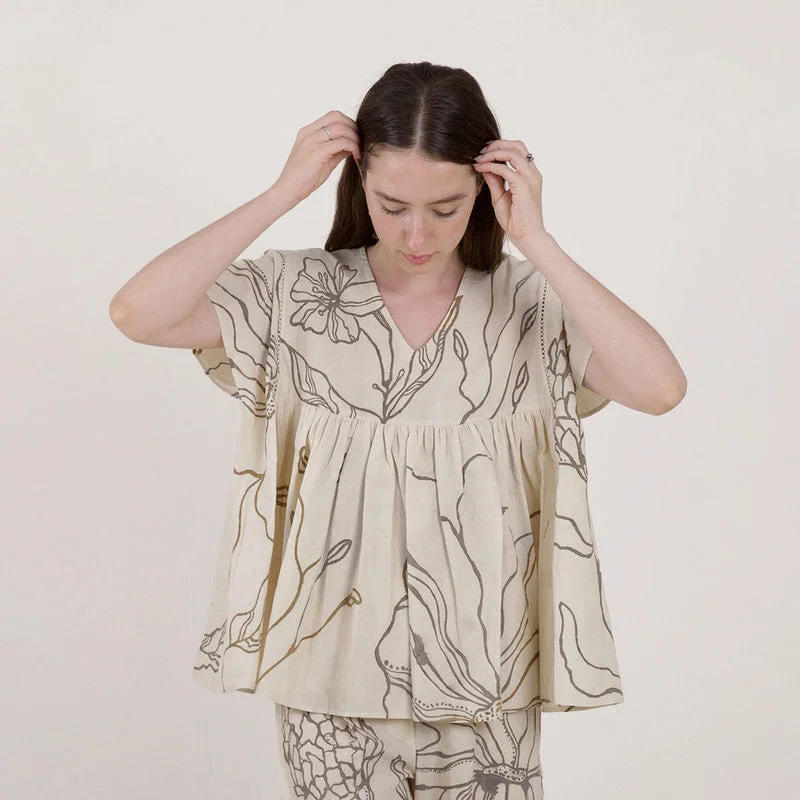 Shift Women Dress with a Simple and Classic Design for Everyday Wear Shift Women Dress with a Simple and Classic Design for Everyday Wear Pure Cotton Top | Dip-Dyed | Gathered | Off-White Shift Women Dress with a Simple and Classic Design for Everyday Wear Shift Women Dress with a Simple and Classic Design for Everyday Wear Pure Cotton Top | Dip-Dyed | Gathered | Off-White