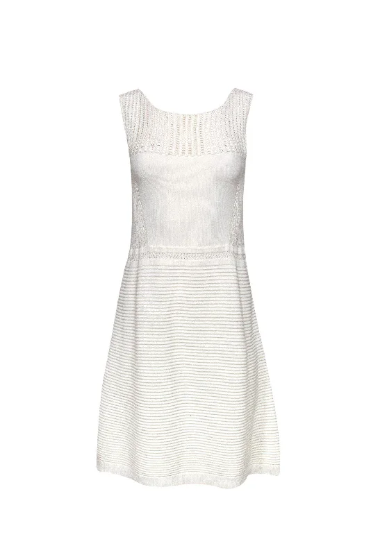 Maxi Women Dress with Floral Print for a Bohemian Vibe Maxi Women Dress with Floral Print for a Bohemian Vibe Nanette Lepore - Cream Sleeveless Knit Fit & Flare Dress Sz L Maxi Women Dress with Floral Print for a Bohemian Vibe Maxi Women Dress with Floral Print for a Bohemian Vibe Nanette Lepore - Cream Sleeveless Knit Fit & Flare Dress Sz L