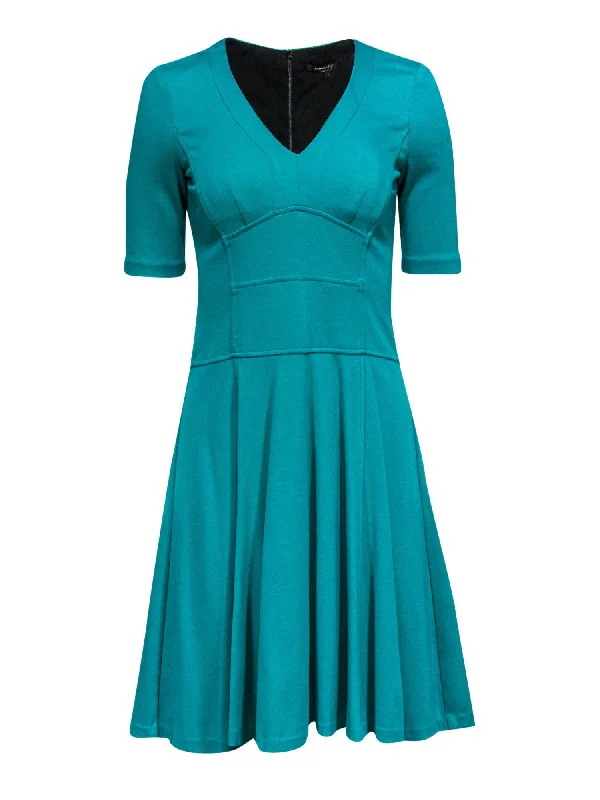 Printed Abstract Women Dress for a Modern and Artistic Appeal Printed Abstract Women Dress for a Modern and Artistic Appeal Nanette Lepore - Aqua Green A-Line Dress w/ Piping Sz 2 Printed Abstract Women Dress for a Modern and Artistic Appeal Printed Abstract Women Dress for a Modern and Artistic Appeal Nanette Lepore - Aqua Green A-Line Dress w/ Piping Sz 2