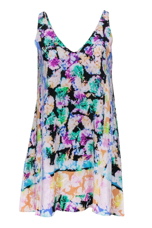 Empire Waist Women Dress to Accentuate the Bust and Conceal the Waist Empire Waist Women Dress to Accentuate the Bust and Conceal the Waist Nanette Lepore - Multicolored Abstract Floral Print Sleeveless Silk Shift Dress Sz M Empire Waist Women Dress to Accentuate the Bust and Conceal the Waist Empire Waist Women Dress to Accentuate the Bust and Conceal the Waist Nanette Lepore - Multicolored Abstract Floral Print Sleeveless Silk Shift Dress Sz M