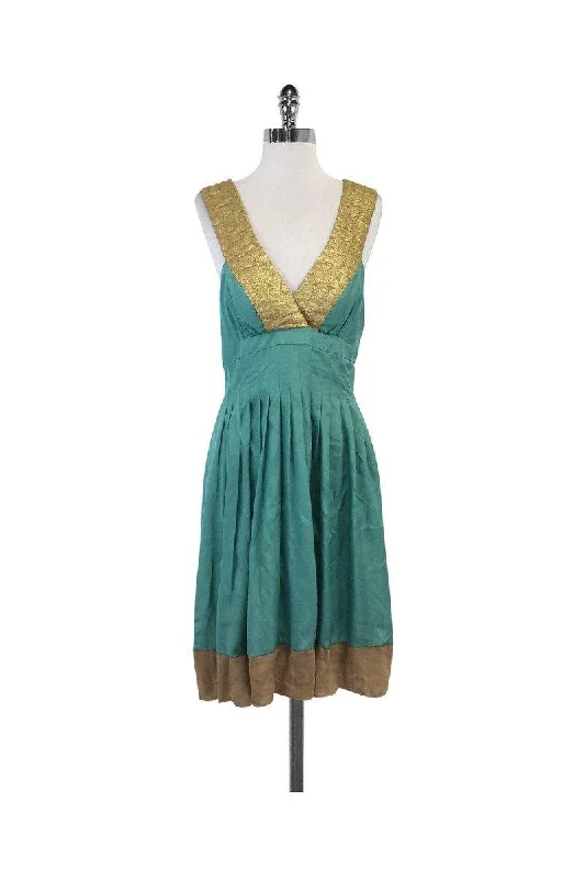 Ruffled Women Dress with Multiple Layers for a Playful and Girly Style Ruffled Women Dress with Multiple Layers for a Playful and Girly Style Nicole Miller - Teal & Gold Silk Dress Sz 8 Ruffled Women Dress with Multiple Layers for a Playful and Girly Style Ruffled Women Dress with Multiple Layers for a Playful and Girly Style Nicole Miller - Teal & Gold Silk Dress Sz 8