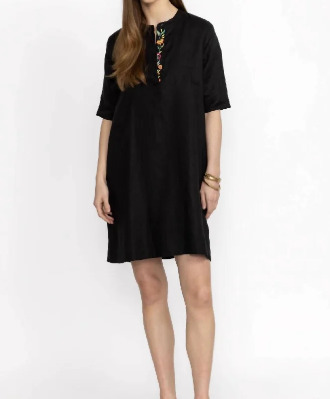 Ruffled Women Dress with Multiple Layers for a Playful and Girly Style Ruffled Women Dress with Multiple Layers for a Playful and Girly Style Polo Dress In Black Ruffled Women Dress with Multiple Layers for a Playful and Girly Style Ruffled Women Dress with Multiple Layers for a Playful and Girly Style Polo Dress In Black