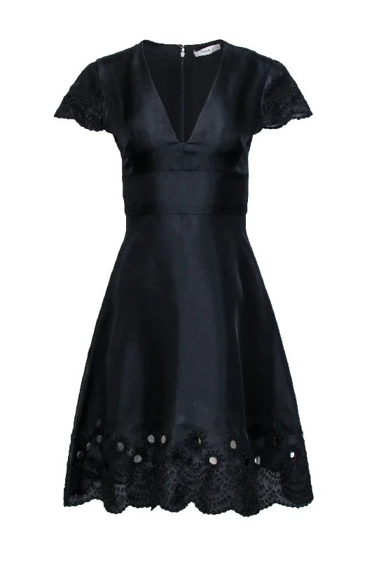 Mini Women Dress with a Short Hem for a Young and Trendy Style Mini Women Dress with a Short Hem for a Young and Trendy Style Prabal Gurung - Black Beaded Trim Cap Sleeve Dress Sz 2 Mini Women Dress with a Short Hem for a Young and Trendy Style Mini Women Dress with a Short Hem for a Young and Trendy Style Prabal Gurung - Black Beaded Trim Cap Sleeve Dress Sz 2