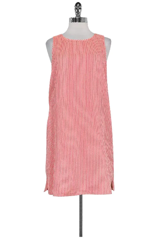 Halter Neck Women Dress to Show Off the Shoulders and Neckline Halter Neck Women Dress to Show Off the Shoulders and Neckline Rebecca Minkoff - Lambretta Hot Pink Stripe Dress Sz 6 Halter Neck Women Dress to Show Off the Shoulders and Neckline Halter Neck Women Dress to Show Off the Shoulders and Neckline Rebecca Minkoff - Lambretta Hot Pink Stripe Dress Sz 6