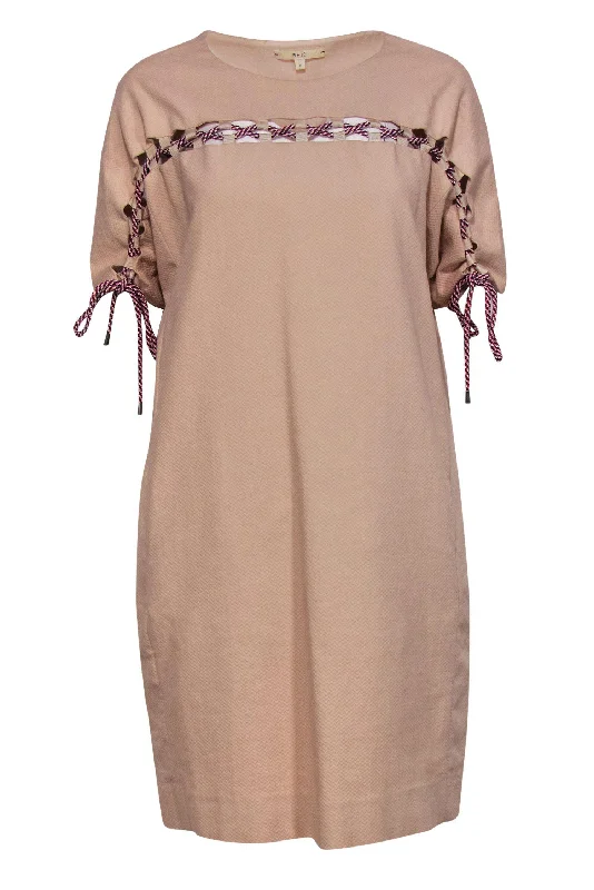 Shift Women Dress with a Simple and Classic Design for Everyday Wear Shift Women Dress with a Simple and Classic Design for Everyday Wear RHIE - Blush Pink Textured Short Sleeve Shift Dress w/ Tied Design Sz 2 Shift Women Dress with a Simple and Classic Design for Everyday Wear Shift Women Dress with a Simple and Classic Design for Everyday Wear RHIE - Blush Pink Textured Short Sleeve Shift Dress w/ Tied Design Sz 2
