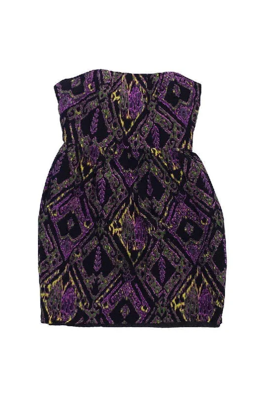Printed Abstract Women Dress for a Modern and Artistic Appeal Printed Abstract Women Dress for a Modern and Artistic Appeal Shoshanna - Black & Purple Print Silk Strapless Dress Sz S Printed Abstract Women Dress for a Modern and Artistic Appeal Printed Abstract Women Dress for a Modern and Artistic Appeal Shoshanna - Black & Purple Print Silk Strapless Dress Sz S