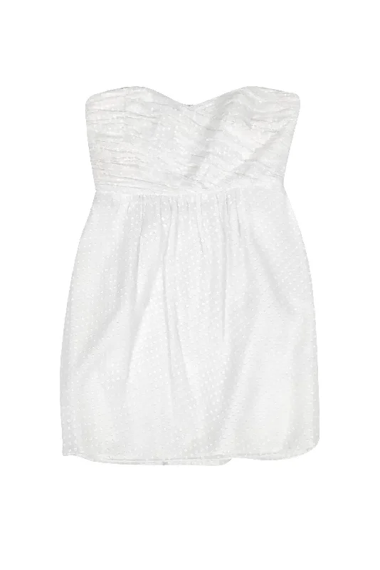 Maxi Women Dress with Floral Print for a Bohemian Vibe Maxi Women Dress with Floral Print for a Bohemian Vibe Shoshanna - White Textured Strapless Dress Sz 2 Maxi Women Dress with Floral Print for a Bohemian Vibe Maxi Women Dress with Floral Print for a Bohemian Vibe Shoshanna - White Textured Strapless Dress Sz 2