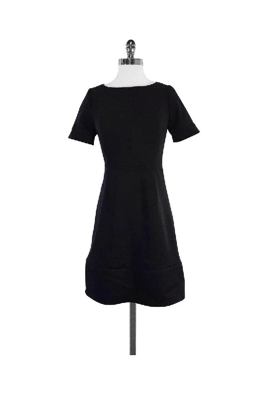 Shift Women Dress with a Simple and Classic Design for Everyday Wear Shift Women Dress with a Simple and Classic Design for Everyday Wear Sinclaire - Black Short Sleeve Dress Sz 6