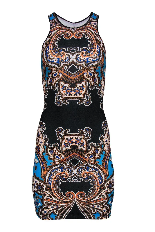 Halter Neck Women Dress to Show Off the Shoulders and Neckline Halter Neck Women Dress to Show Off the Shoulders and Neckline Clover Canyon - Blue & Orange Paisley Print Sheath Dress Sz XS Halter Neck Women Dress to Show Off the Shoulders and Neckline Halter Neck Women Dress to Show Off the Shoulders and Neckline Clover Canyon - Blue & Orange Paisley Print Sheath Dress Sz XS