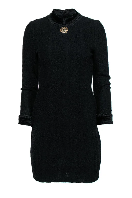 Little Black Women Dress with Sequins for a Glamorous Night Out Little Black Women Dress with Sequins for a Glamorous Night Out St. John - Black Vintage Wool Mock Neck Dress w/ Brooch Sz 2 Little Black Women Dress with Sequins for a Glamorous Night Out Little Black Women Dress with Sequins for a Glamorous Night Out St. John - Black Vintage Wool Mock Neck Dress w/ Brooch Sz 2
