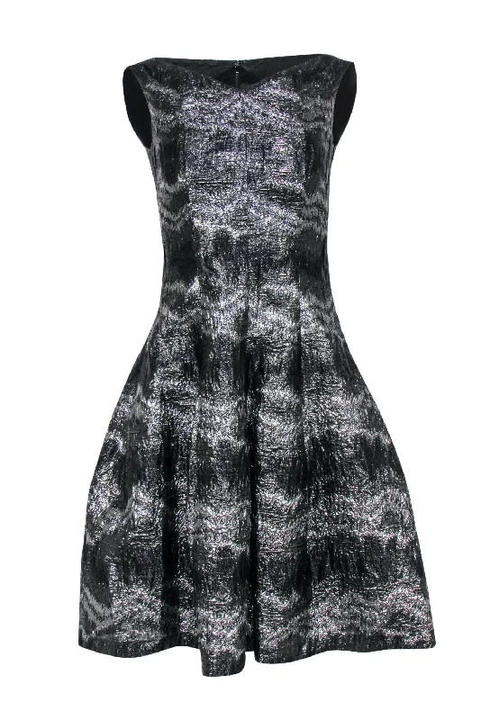 Long - Sleeve Women Dress in Velvet for a Luxurious Winter Look Long - Sleeve Women Dress in Velvet for a Luxurious Winter Look Talbot Runhof - Black & Silver Crackled Metallic Dress Sz 4 Long - Sleeve Women Dress in Velvet for a Luxurious Winter Look Long - Sleeve Women Dress in Velvet for a Luxurious Winter Look Talbot Runhof - Black & Silver Crackled Metallic Dress Sz 4