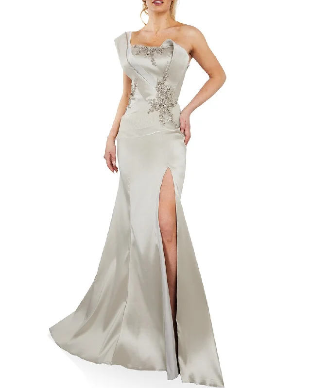 Ball Gown Women Dress with a Full Skirt for a Princess - like Look Ball Gown Women Dress with a Full Skirt for a Princess - like Look Terani 3D Shoulder Lace Dress Ball Gown Women Dress with a Full Skirt for a Princess - like Look Ball Gown Women Dress with a Full Skirt for a Princess - like Look Terani 3D Shoulder Lace Dress