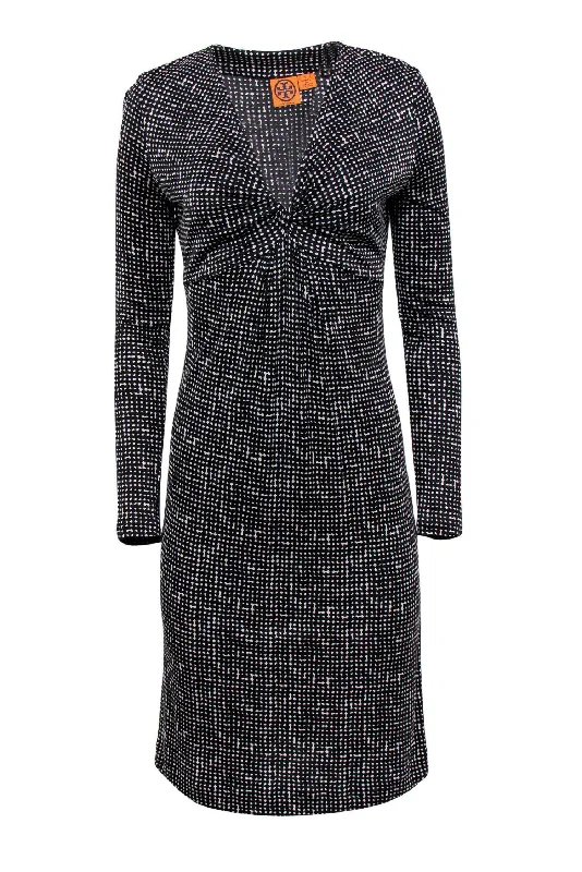 Backless Women Dress for a Sexy and Alluring Look at Evening Events Backless Women Dress for a Sexy and Alluring Look at Evening Events Tory Burch - Black & White Speckled Knot Dress Sz S Backless Women Dress for a Sexy and Alluring Look at Evening Events Backless Women Dress for a Sexy and Alluring Look at Evening Events Tory Burch - Black & White Speckled Knot Dress Sz S