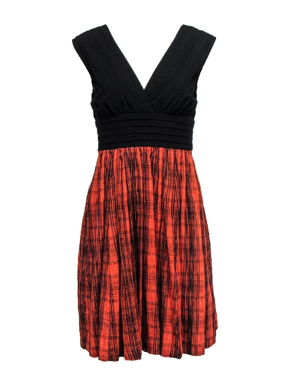 Mini Women Dress with a Short Hem for a Young and Trendy Style Mini Women Dress with a Short Hem for a Young and Trendy Style Tracy Reese - Orange Plaid Pleated Skirt Dress Sz 4 Mini Women Dress with a Short Hem for a Young and Trendy Style Mini Women Dress with a Short Hem for a Young and Trendy Style Tracy Reese - Orange Plaid Pleated Skirt Dress Sz 4