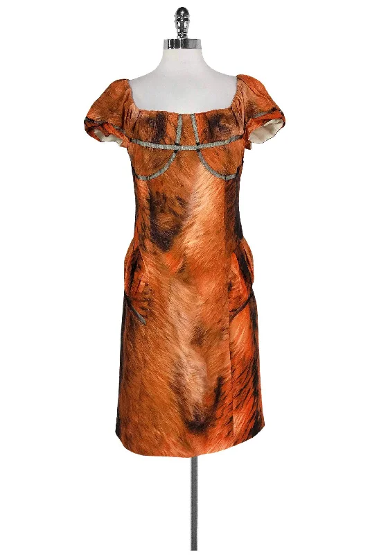 Ruffled Women Dress with Multiple Layers for a Playful and Girly Style Ruffled Women Dress with Multiple Layers for a Playful and Girly Style Wunderkind - Orange Fur Print Dress Sz 8 Ruffled Women Dress with Multiple Layers for a Playful and Girly Style Ruffled Women Dress with Multiple Layers for a Playful and Girly Style Wunderkind - Orange Fur Print Dress Sz 8